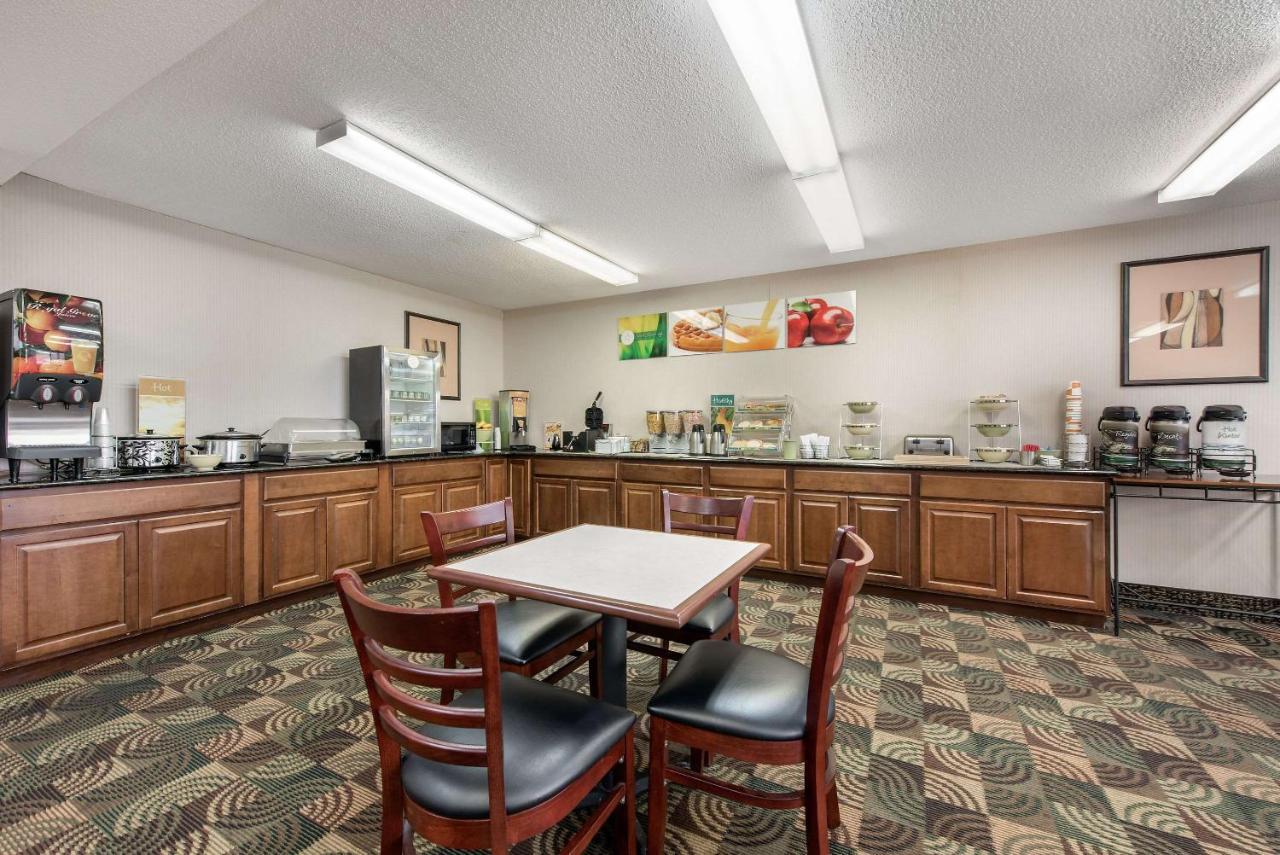 Quality Inn & Suites Lebanon I-65 Екстериор снимка