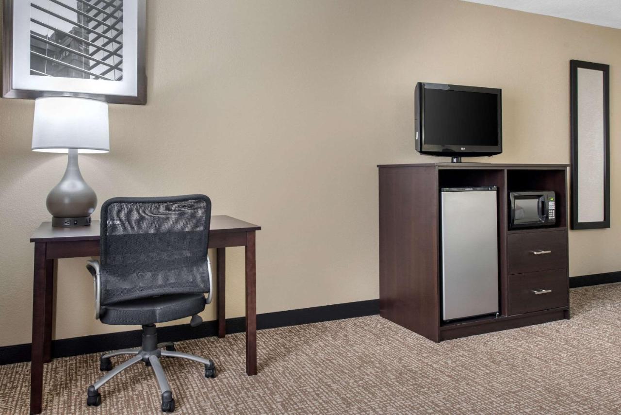 Quality Inn & Suites Lebanon I-65 Екстериор снимка