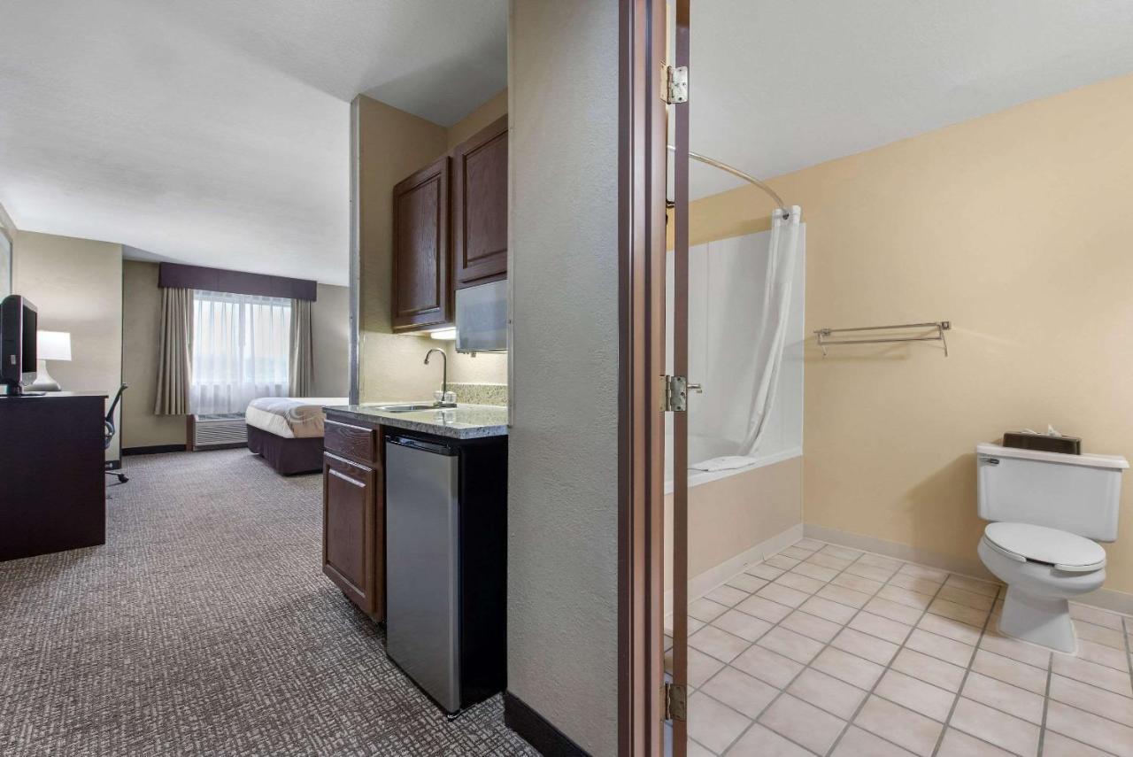 Quality Inn & Suites Lebanon I-65 Екстериор снимка